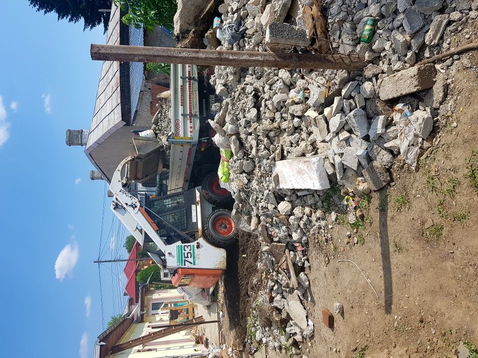 Inchiriere bobcat s 130