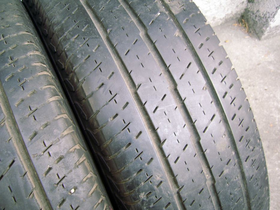 Гуми за бус  215 75 16 и 205 75 16 единични бройки