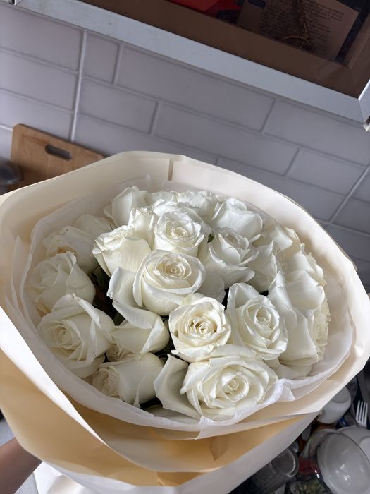 Ақ түсті үлкен букет