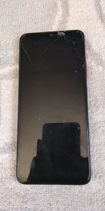 Продам телефон Oppo A18