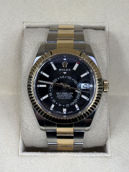 Ceas Rolex Sky-Dweller