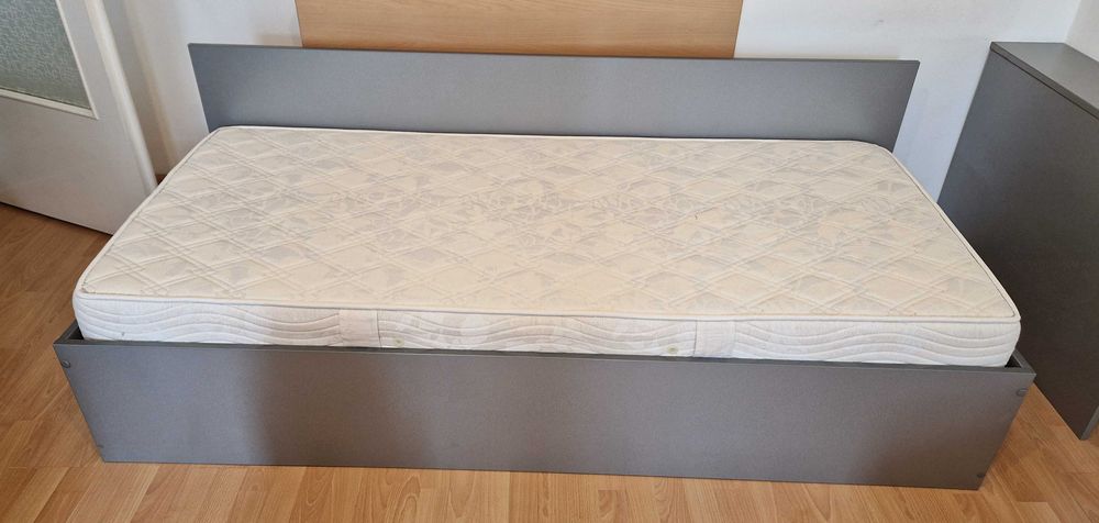 Единични легла 2 бр., 65 €/брой
