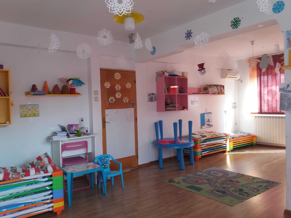 Vilă 9 camere, supr.utila 280 mp, zona Lacul Morii-Uverturii