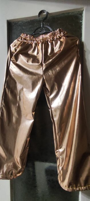 Продам новогодний наряд для девочки