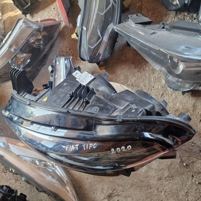 Fiat Tipo 2020 ляв фар