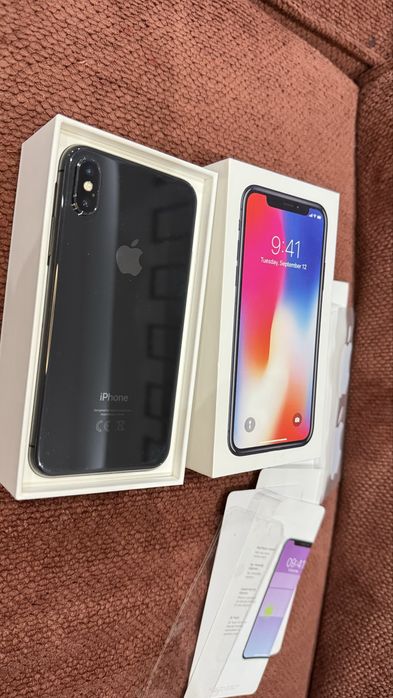 İphone x 256 gb space gray pentru piese display defect