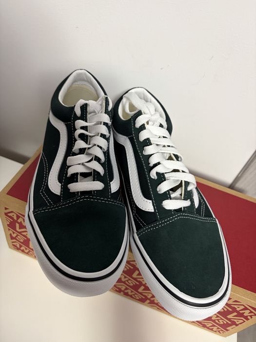 Adidasi Vans Old Skool dama noi