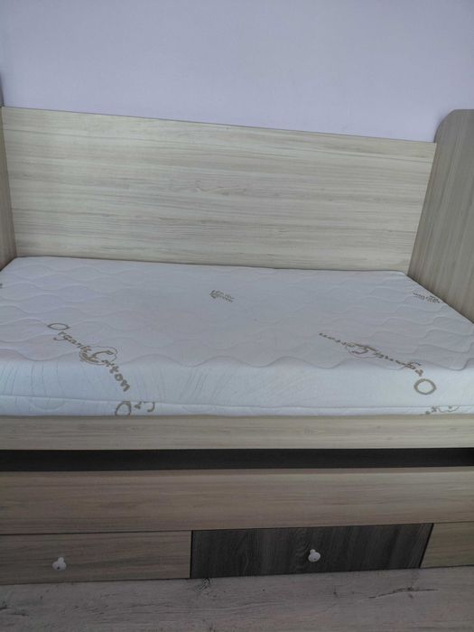 Бебешко легло+матрак(трансформиращо)