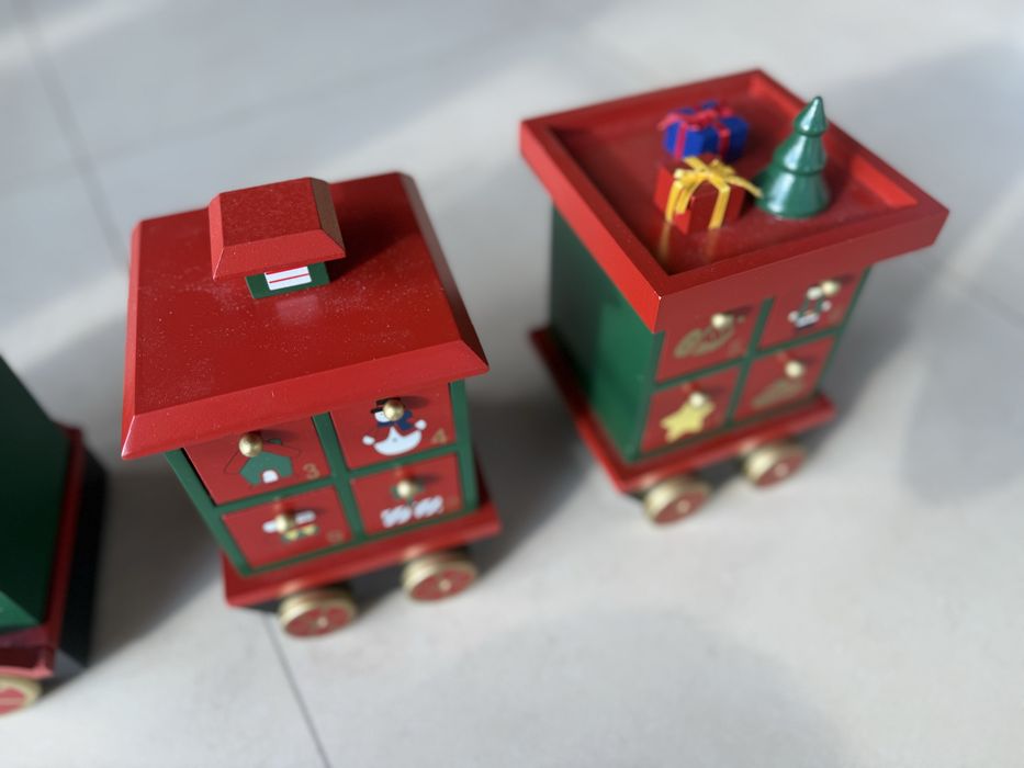 Коледно Влакче Календар