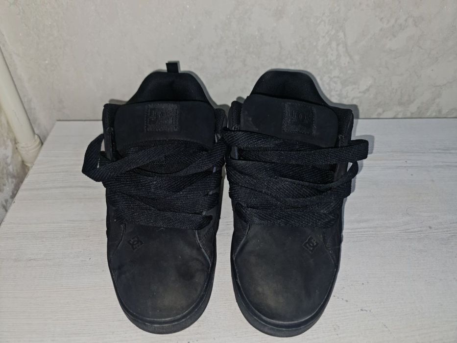 Продаются DC Shoes. СРОЧНО!!!