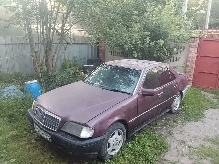 Мерседес w202 c220