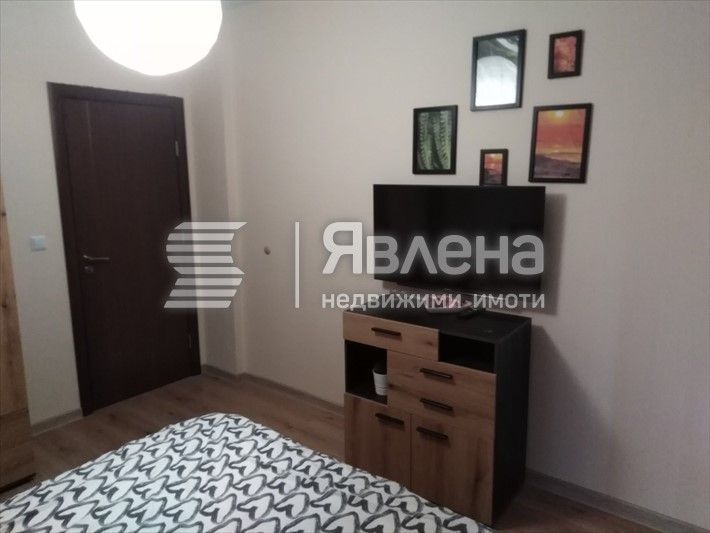 Обзаведен двустаен апартамент във Виница