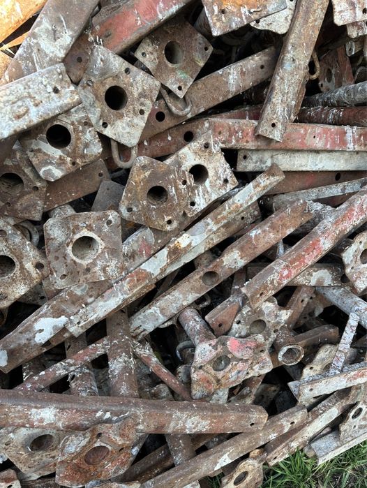 Inchiriez Popi metalici si Schiela Metalica!