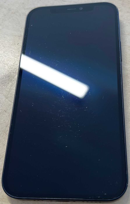 Apple iPhone 12 64GB (83% baterie, liber la retea, liber la AppleID)