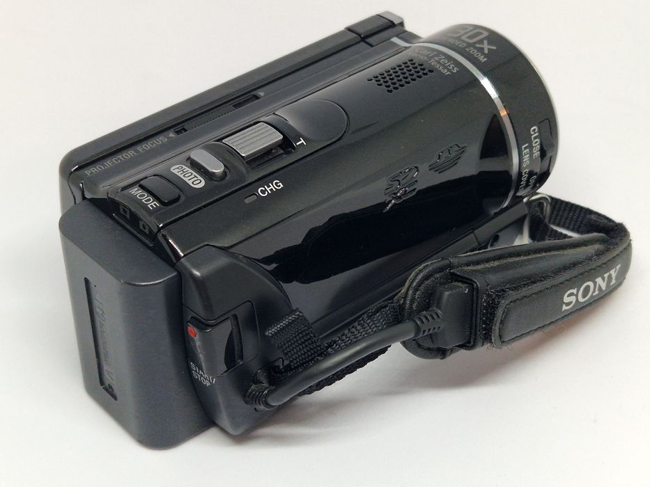 Cameră video Sony HDR-PJ200