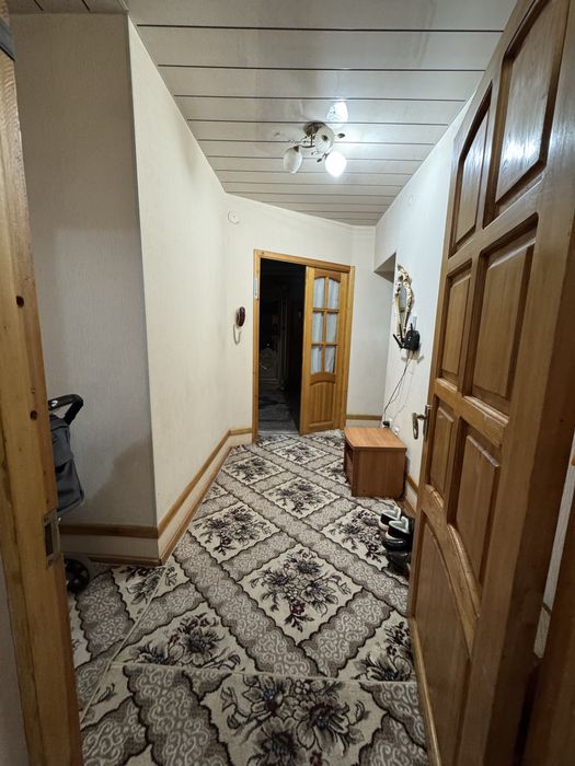 Метро Ойбек 4/5/9  93.36м2 ремонт средний ориентир ORIENT RENT CAR