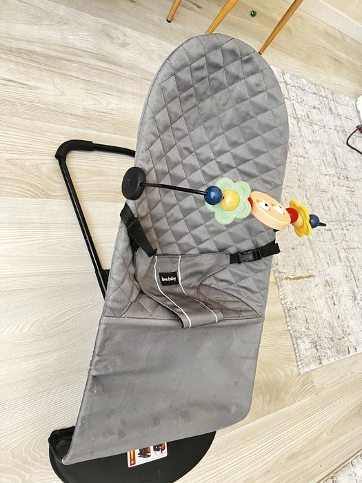 Продается шезлонг детский в хорошем состоянии.