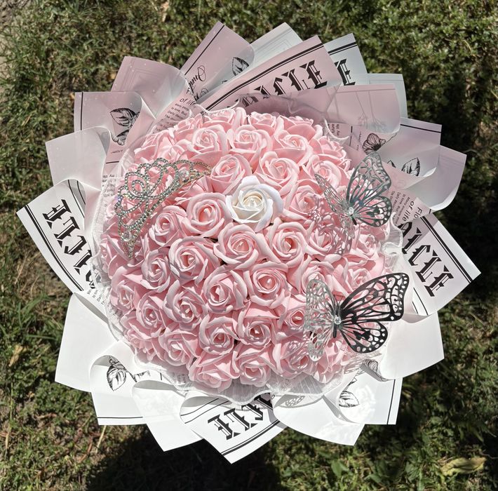 Buchet trandafiri