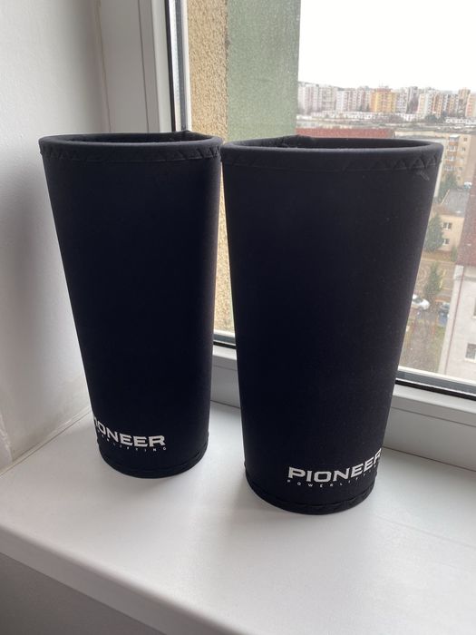 Genunchiere Elastice Pioneer (knee sleeves)