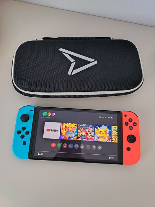 Vând consola Nintendo Switch Oled