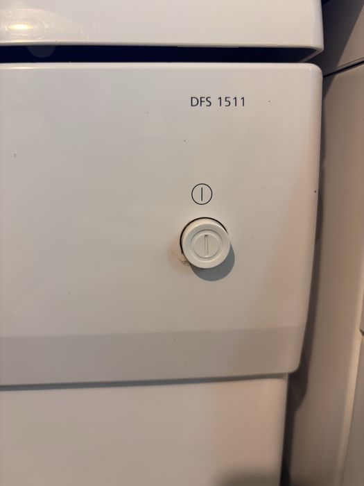 Тясна съдомоялна Beko DFS1511 45см