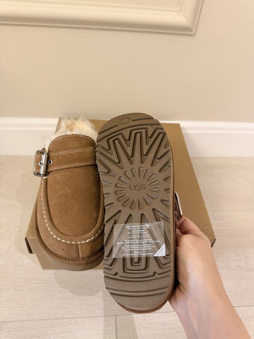 UGG Evelina Goldenstar Clogs