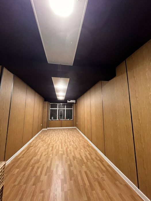 Офисы с Новым Ремонтом на Алмазаре