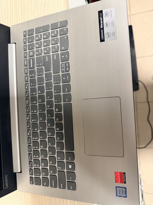 Lenovo i5 gen 8.a placa video dedicata -999 ron (ca nou)