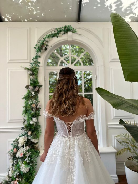 Булчинска рокля.