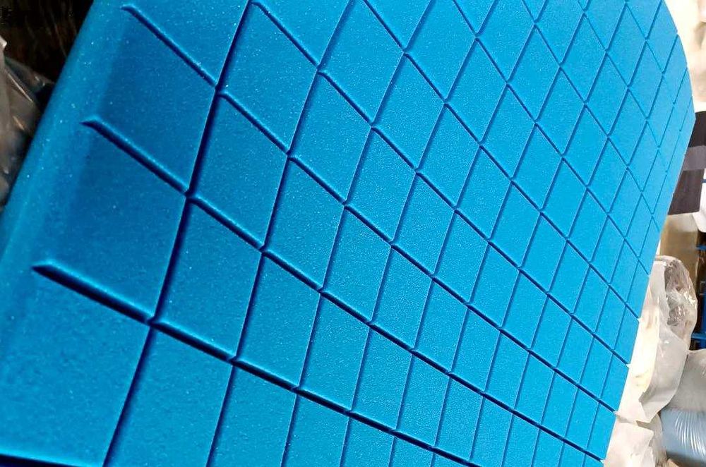 Студийный поролон. Колл-центр. Стриммер. Gamezone.