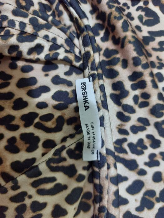 Top leopard bershka