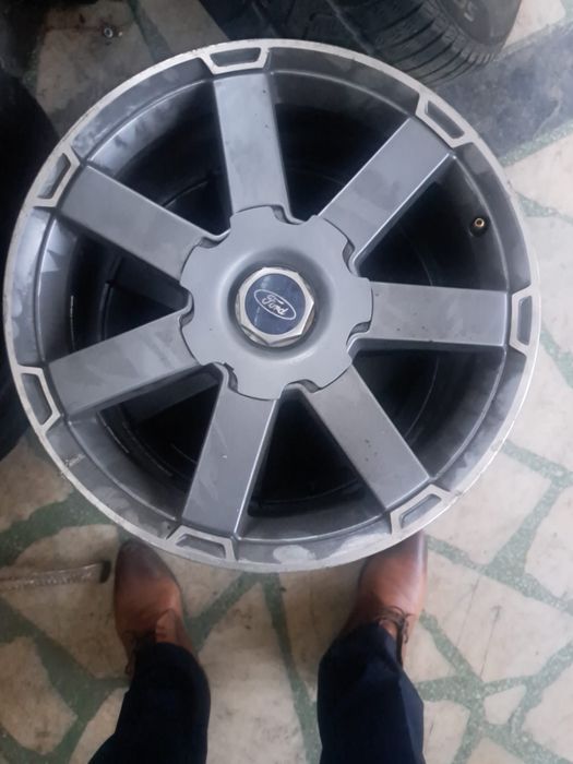 Jante pe 18 ford kuga toate 4