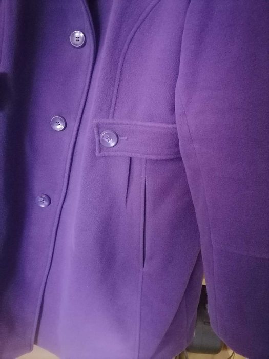 Дамско вталено, елегантно, лилаво, палто, средна дължина