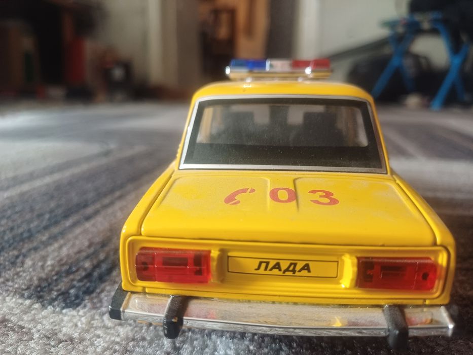 Коллекционая машинка