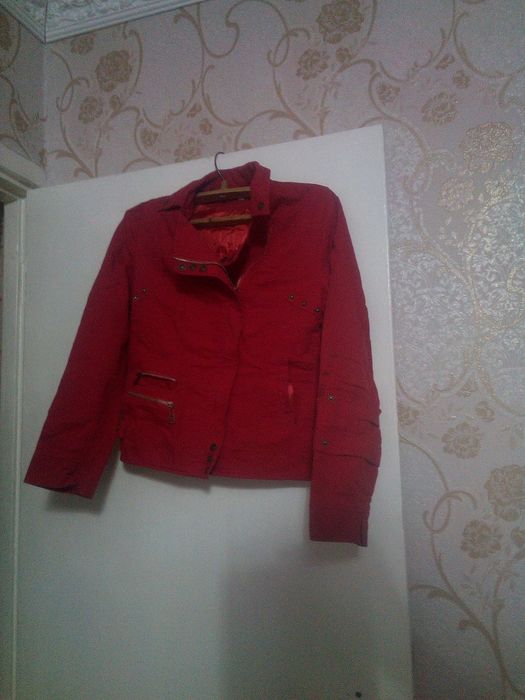 Куртки женские размер 44