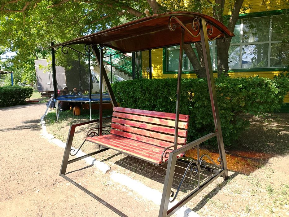 Садовые качели на заказ