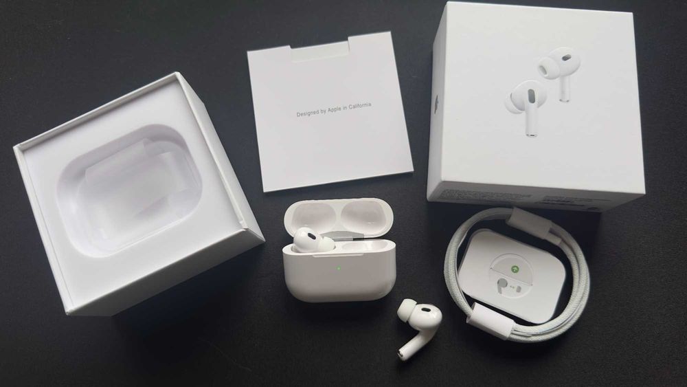 Apple AirPods Pro (2nd Generation) – Оригинални, като нови