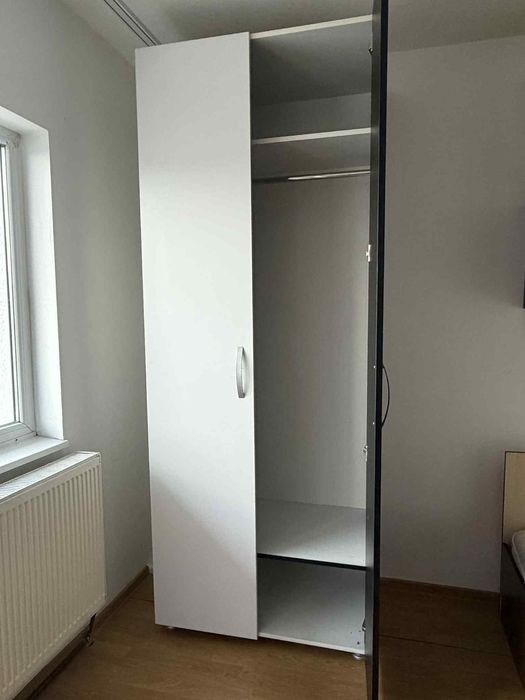 Mobilă și dulapuri