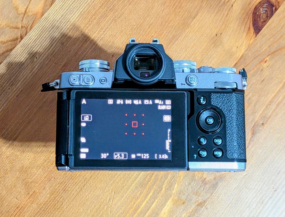 Aparat Foto Mirrorless Nikon Z fc Kit Obiectiv DX 16-50mm f/3.5-6.3 VR
