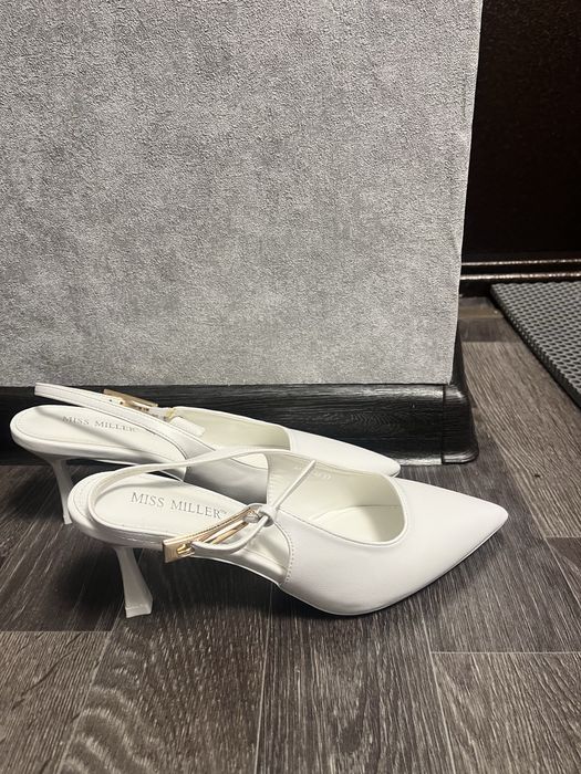 Продам одежду и обувь