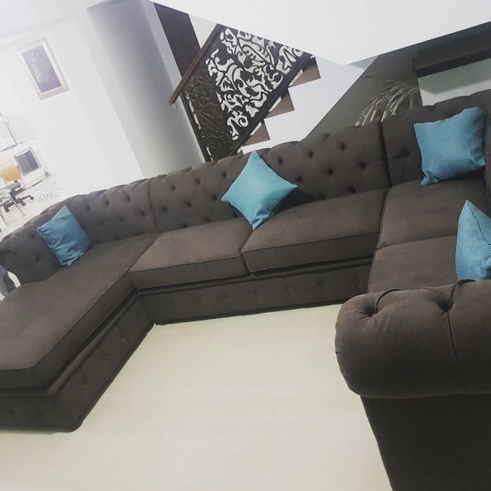 Canapea coltar model chesterfield