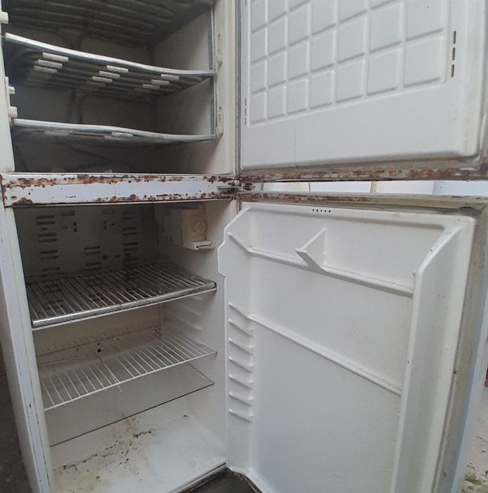 Продам холодильник