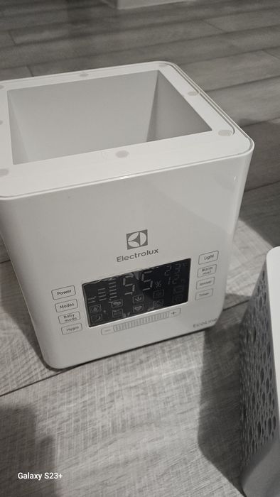 Увлажнитель воздухе Electrolux EHU-3715D