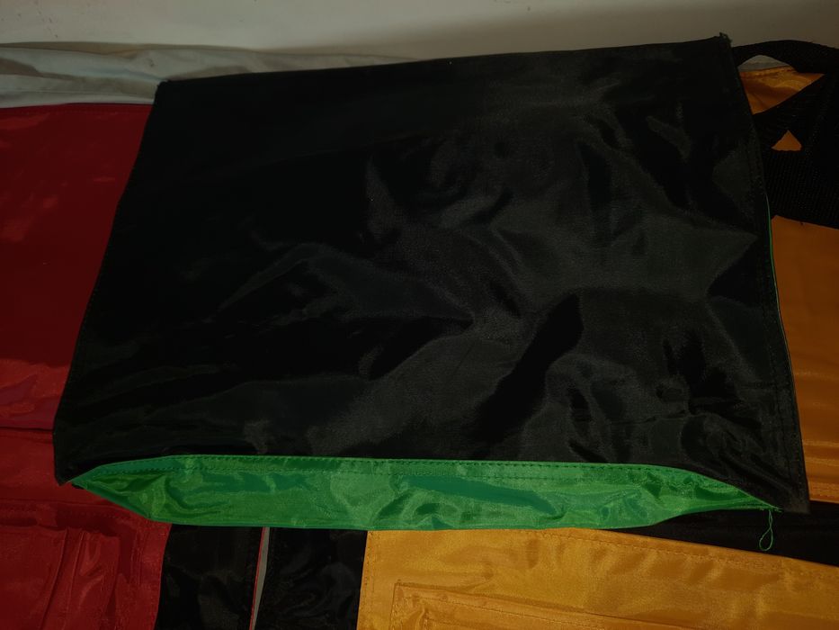 Нова чанта за лаптоп или документи непромокаема