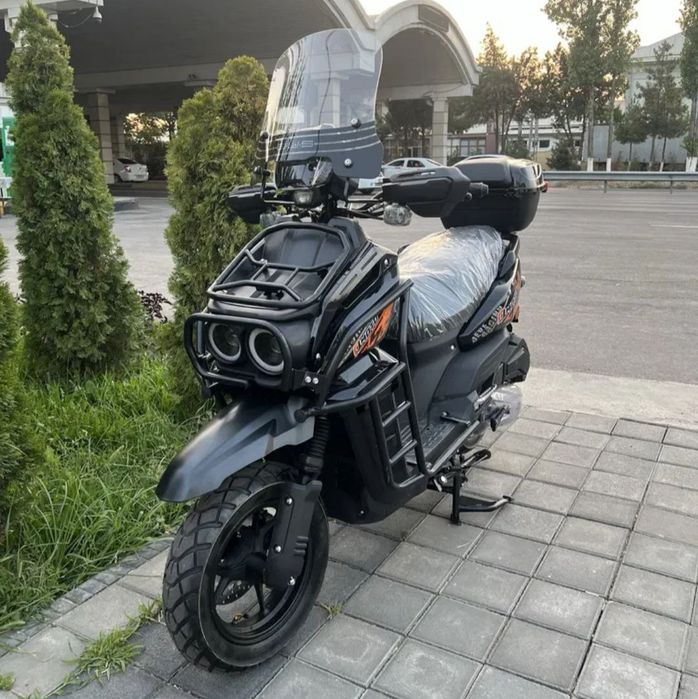 Скутер новый продам