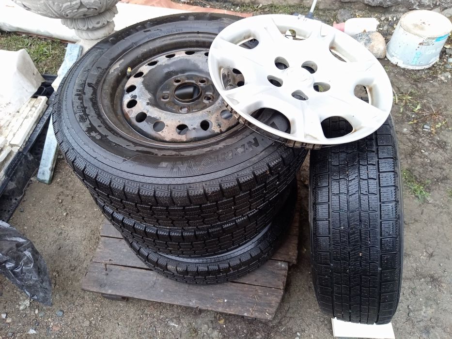 Шины с диском.    .