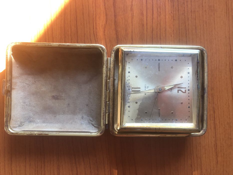 Старинен часовник