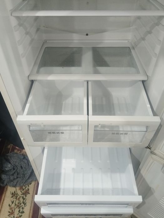 Холодильник Samsung