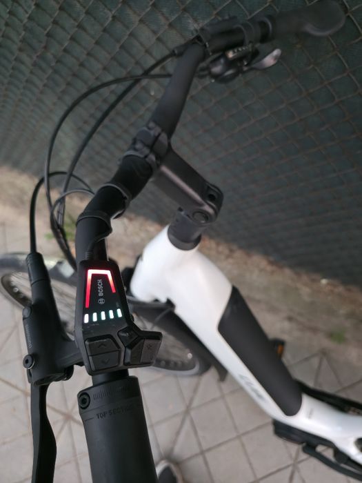 Cube Supreme Sport L размер Електрически Немски Bosch Performance Smar