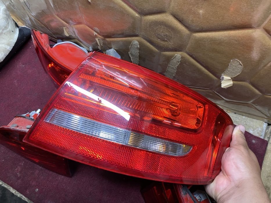 Задни светлини стопове за Audi A4 b8  за комби Avant hella Ауди А4